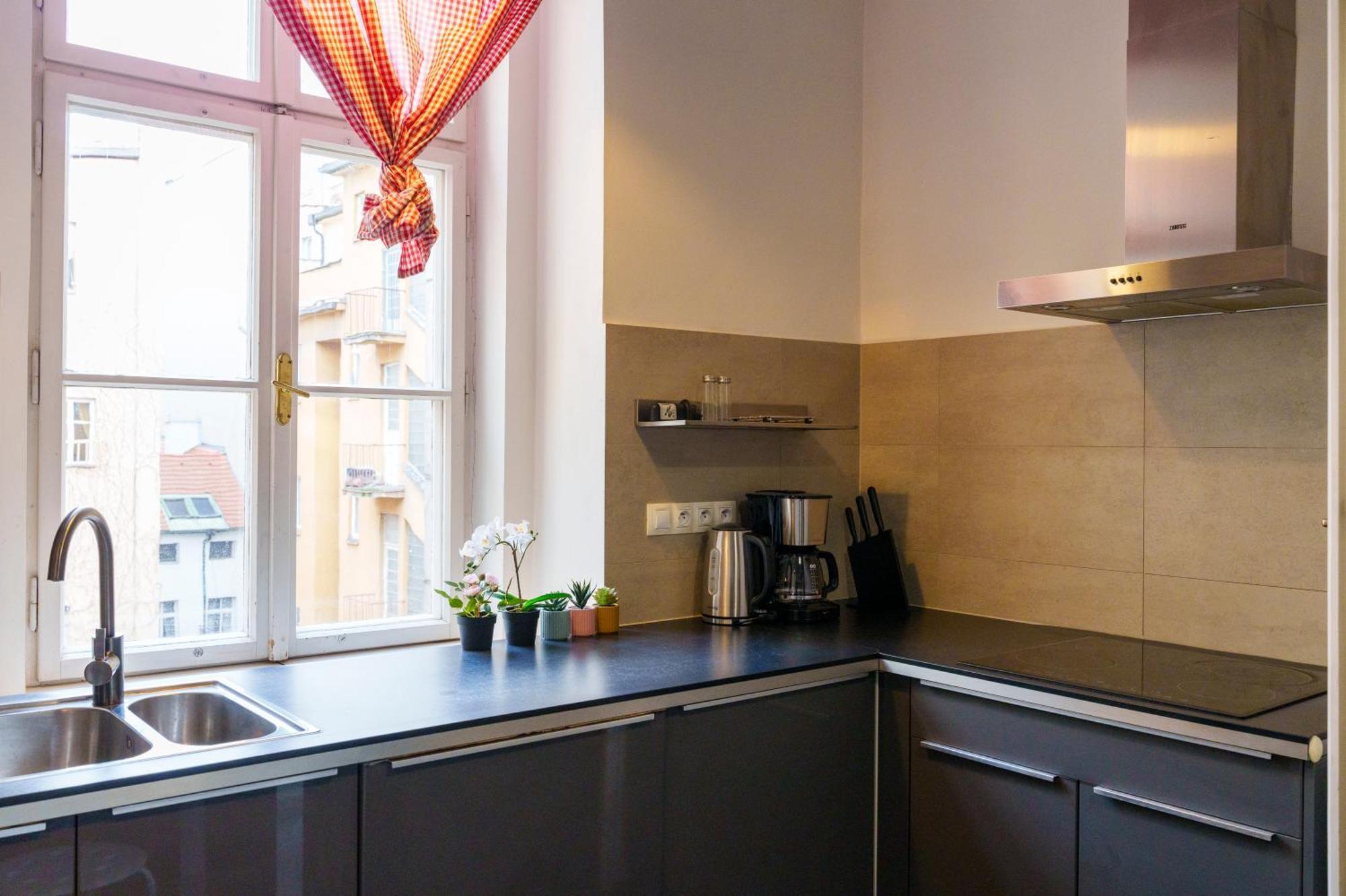 Stay Praha Apartment - New Open! Eksteriør billede